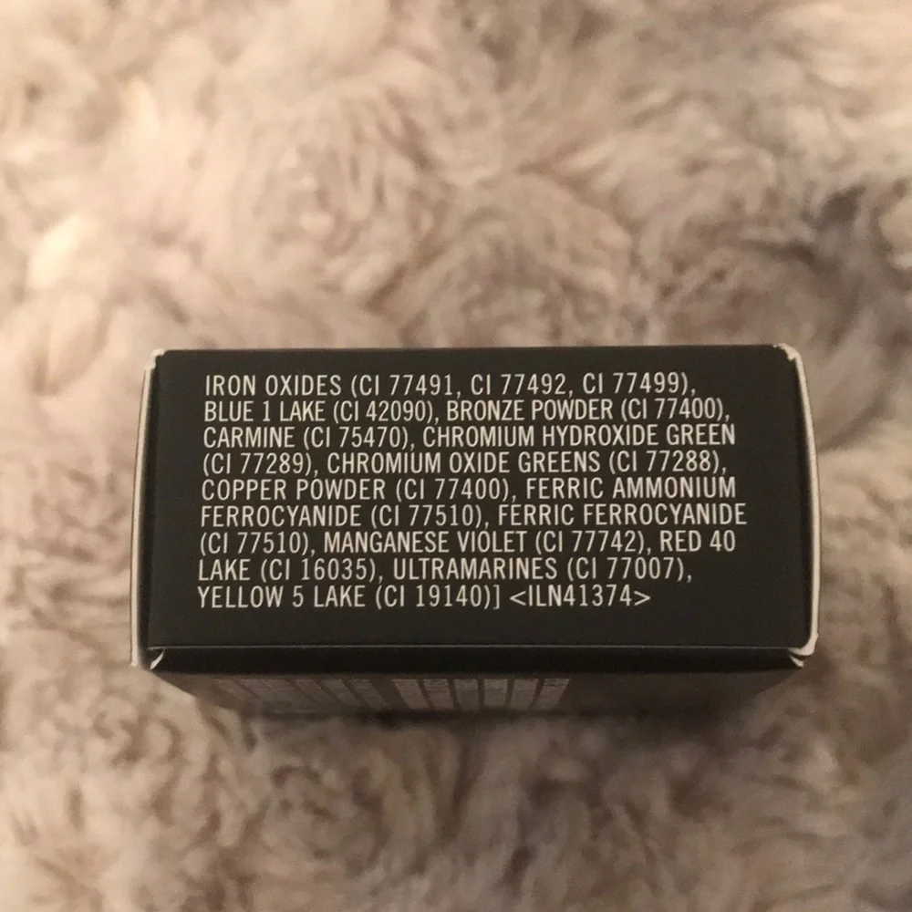 MAC Eye Shadow in Motif! BNIB - Picture 7 of 8